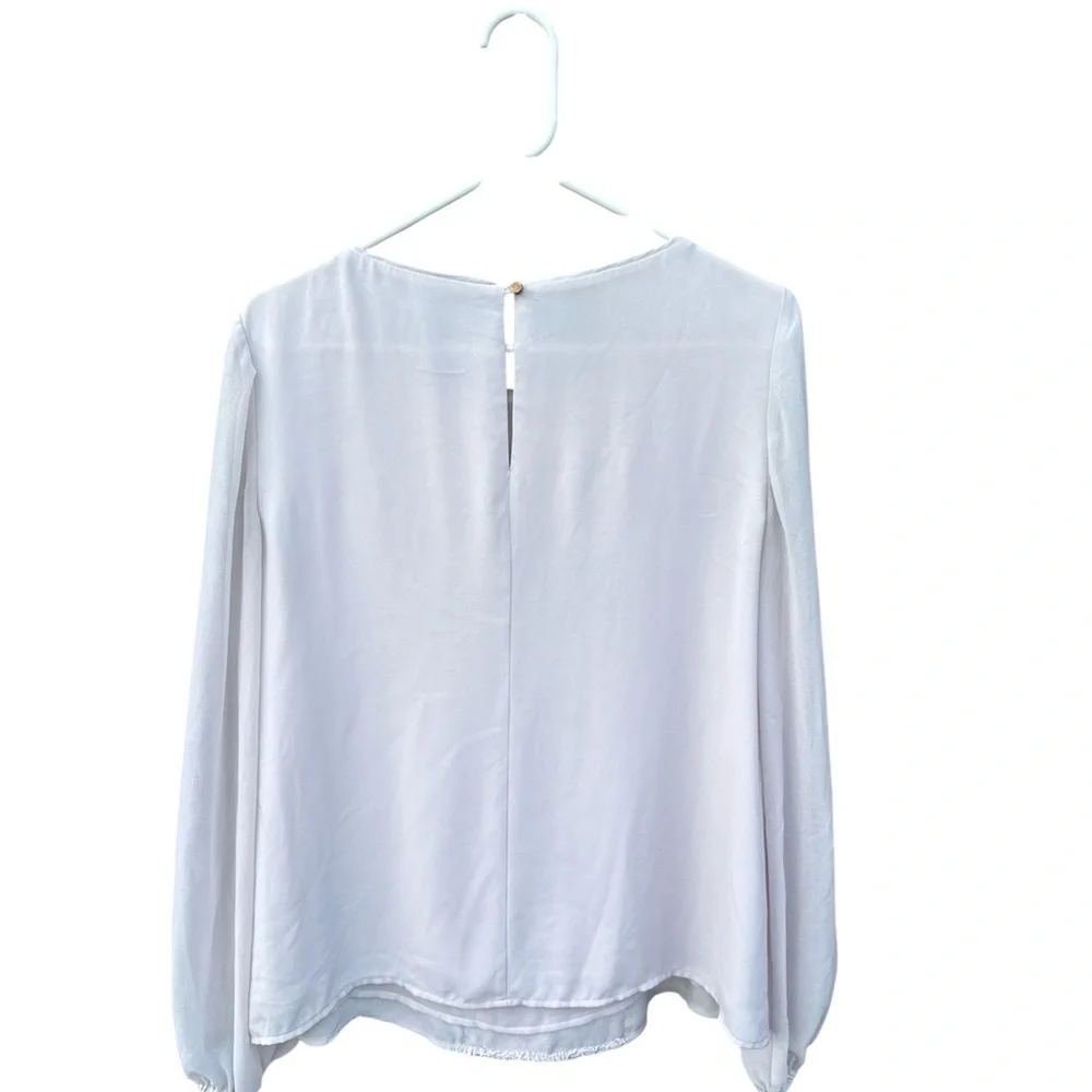 White House Black Market White Lace Design Blouse Size 8 Sheer Sleeves - Picture 3 of 4